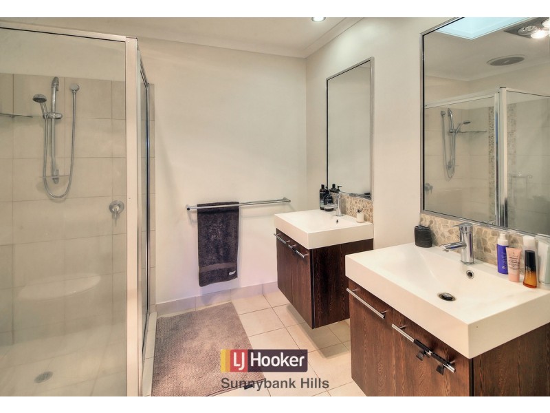 21/38 Barrett Street, Robertson QLD 4109