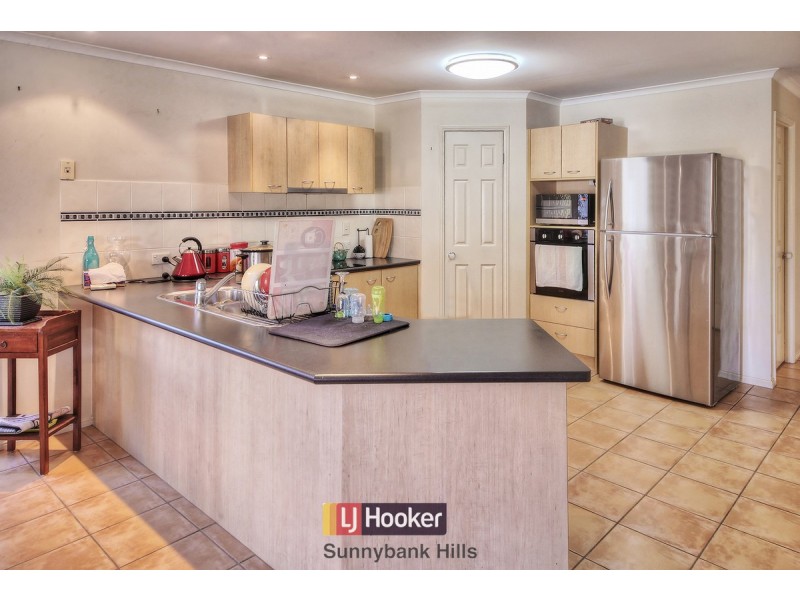 76 Lindfield Street, Parkinson QLD 4115