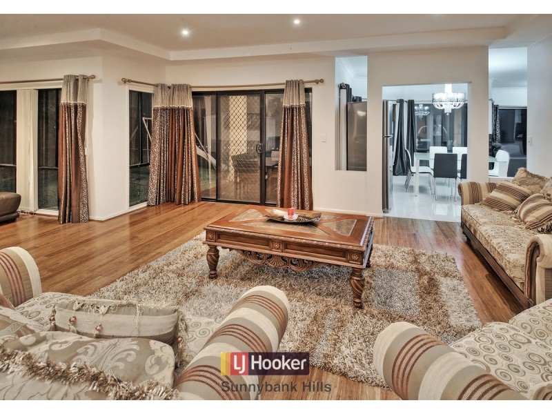 16 Crab Apple Court, Stretton QLD 4116