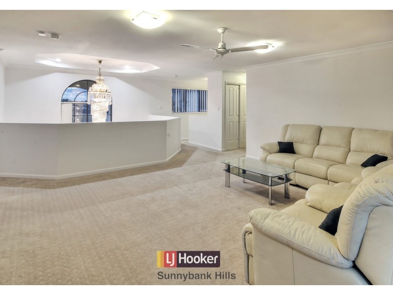 16 Crab Apple Court, Stretton QLD 4116