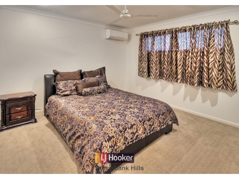 16 Crab Apple Court, Stretton QLD 4116