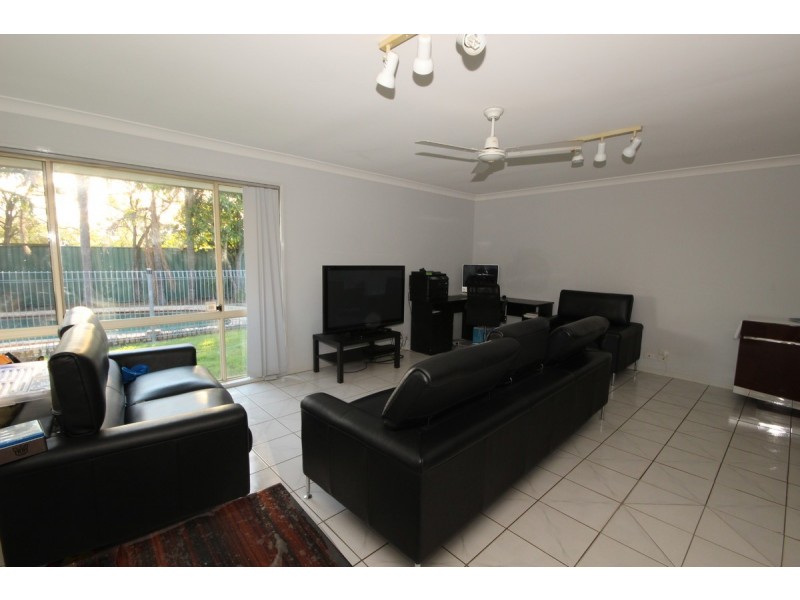 2 Currajong Street, Calamvale QLD 4116