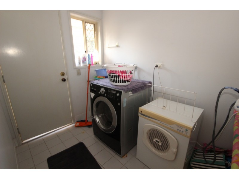 2 Currajong Street, Calamvale QLD 4116