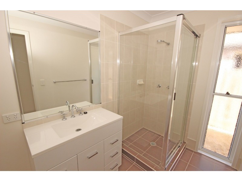 5 Willow Rise Drive, Waterford West QLD 4133