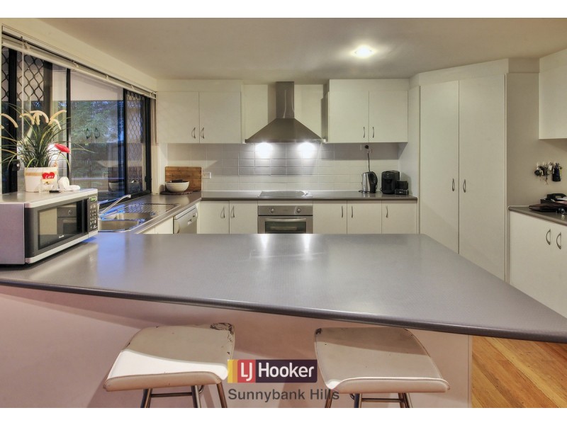 32 Leelaben Place, Eight Mile Plains QLD 4113