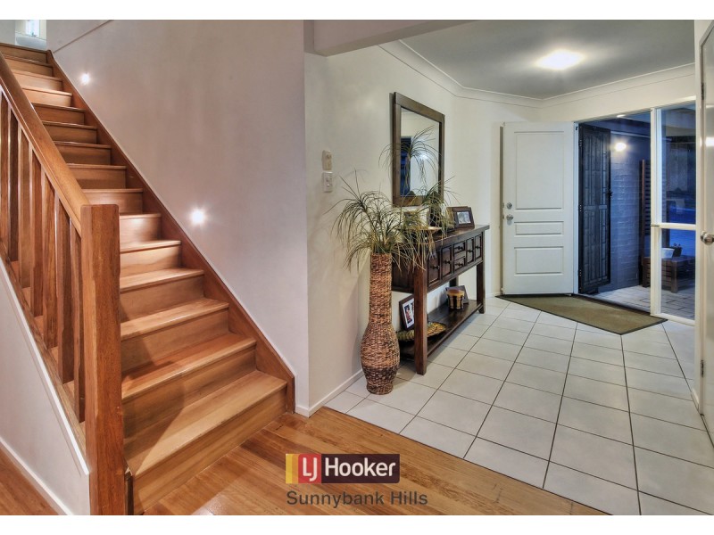 32 Leelaben Place, Eight Mile Plains QLD 4113