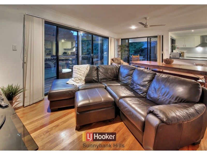 32 Leelaben Place, Eight Mile Plains QLD 4113