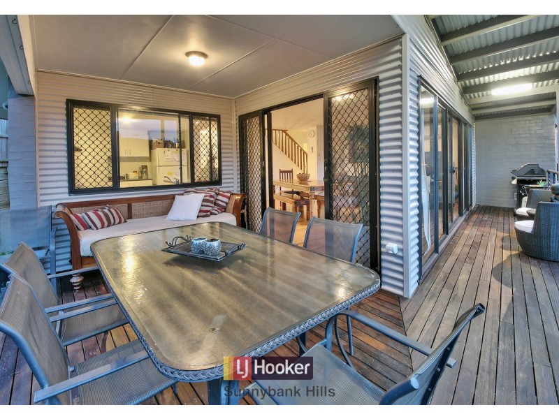 32 Leelaben Place, Eight Mile Plains QLD 4113