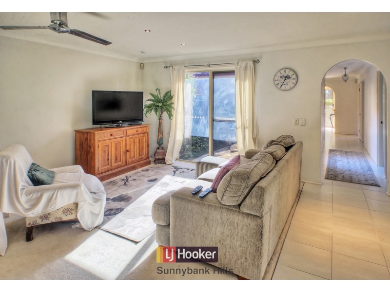 91 The Village Avenue, Coopers Plains QLD 4108