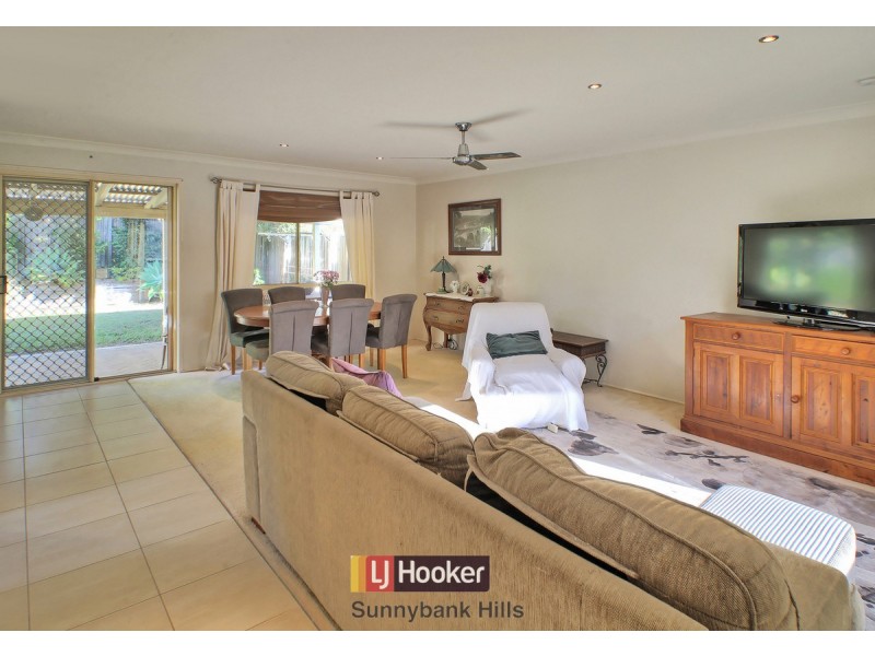 91 The Village Avenue, Coopers Plains QLD 4108