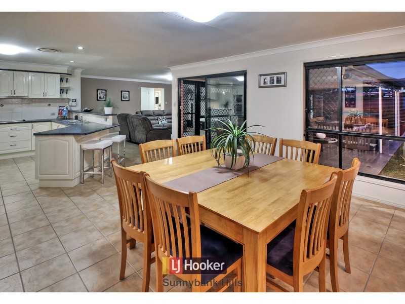 66 Juniper Circuit, Stretton QLD 4116