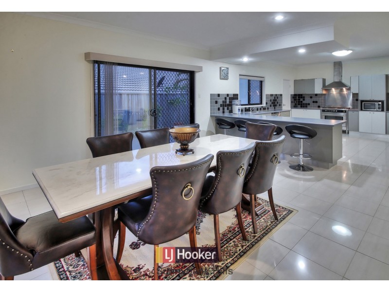 49 Mt Archer Road, Parkinson QLD 4115
