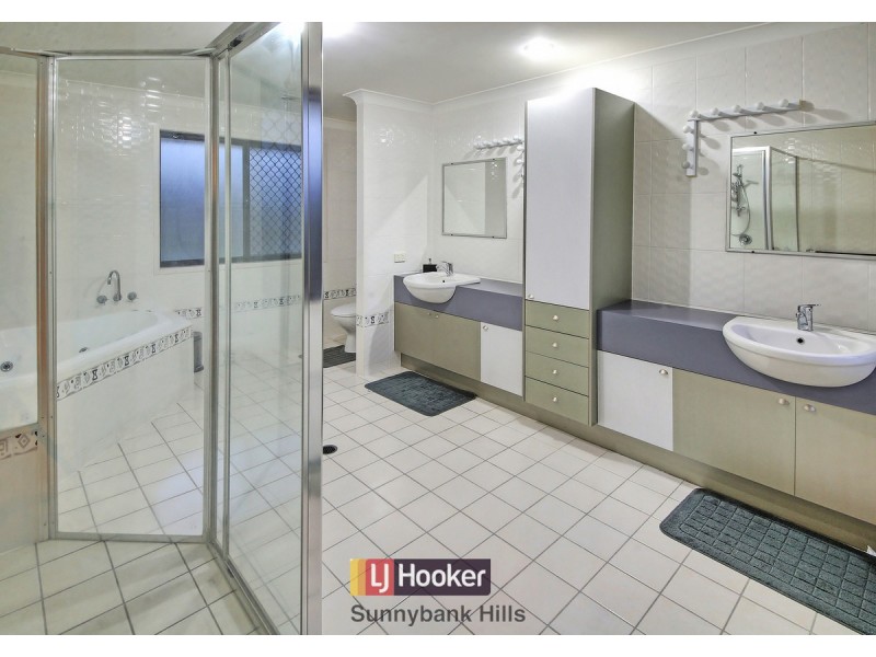 49 Mt Archer Road, Parkinson QLD 4115