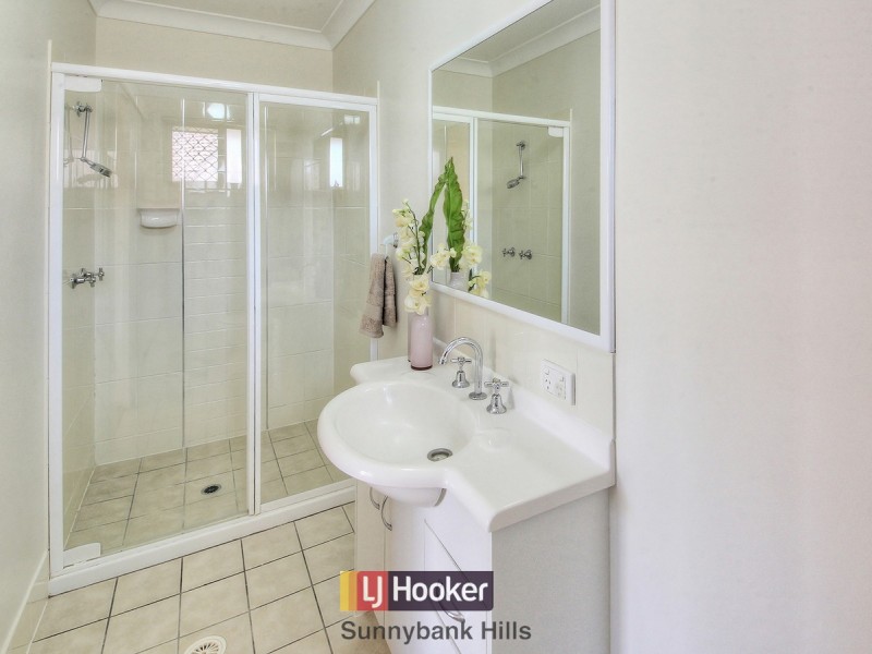 6 Winifred Street, Kuraby QLD 4112