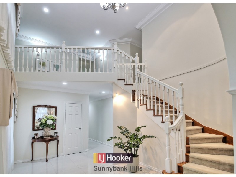 20 Delfin Drive, Macgregor QLD 4109