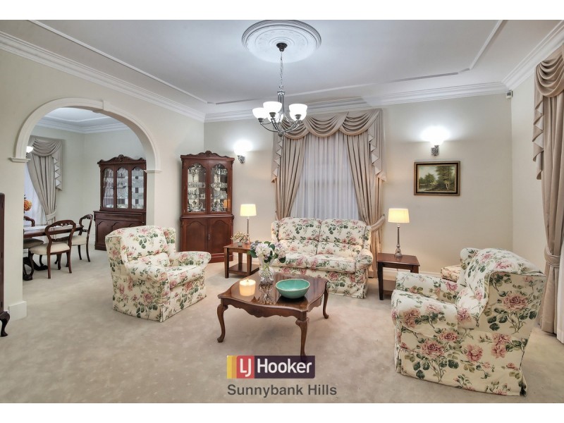 20 Delfin Drive, Macgregor QLD 4109