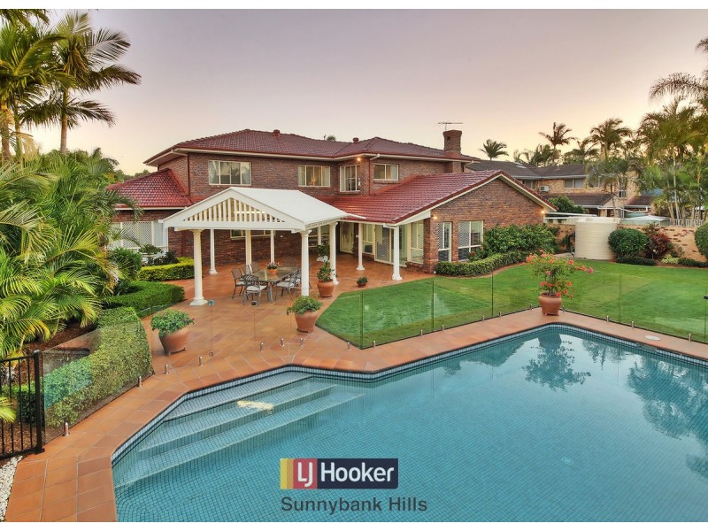 20 Delfin Drive, Macgregor QLD 4109