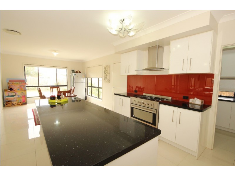 37 Cascade Drive, Underwood QLD 4119