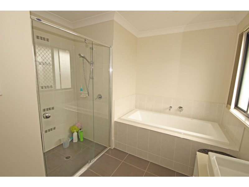 37 Cascade Drive, Underwood QLD 4119