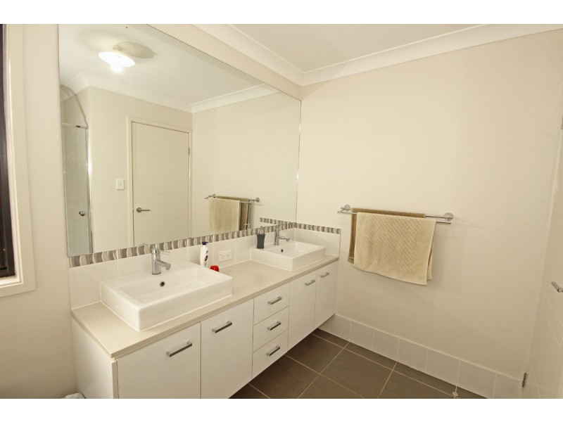 37 Cascade Drive, Underwood QLD 4119