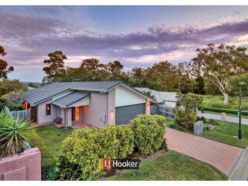 8 Sumayyah Place, Calamvale QLD 4116