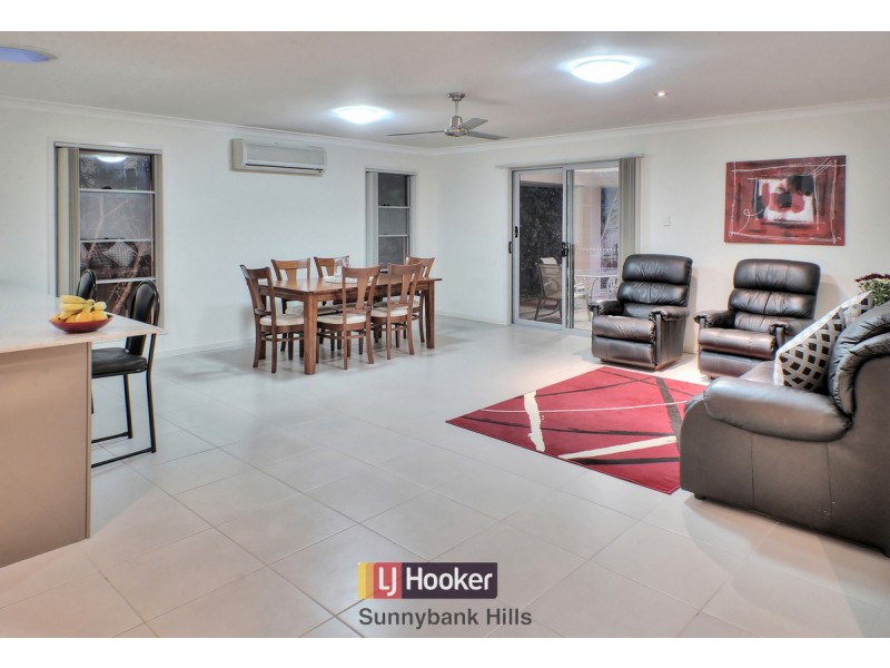 8 Sumayyah Place, Calamvale QLD 4116