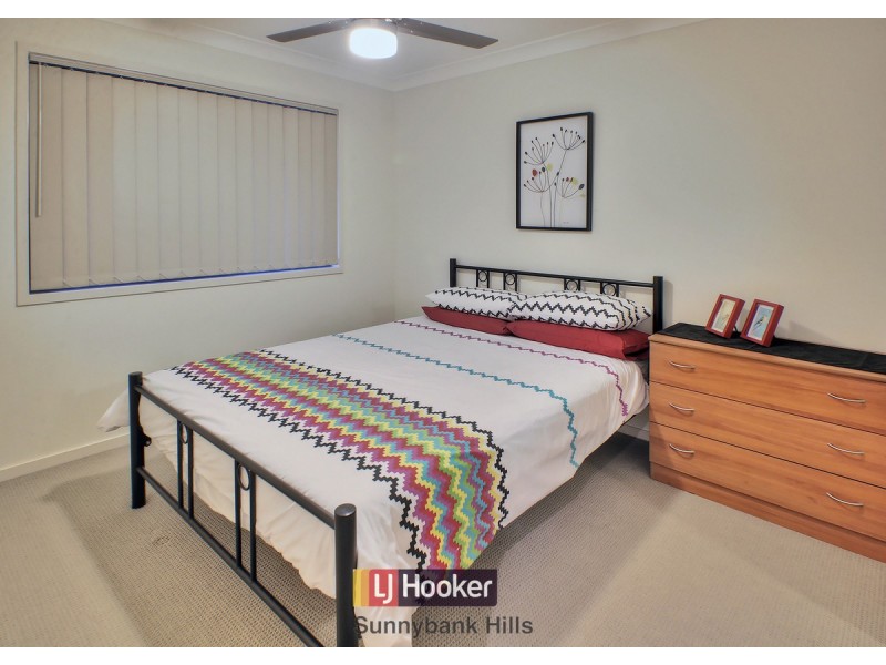 8 Sumayyah Place, Calamvale QLD 4116