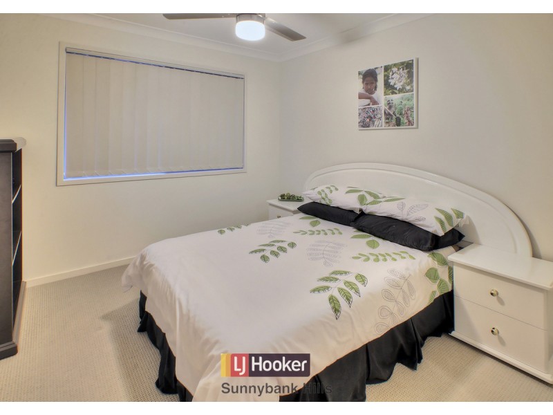 8 Sumayyah Place, Calamvale QLD 4116