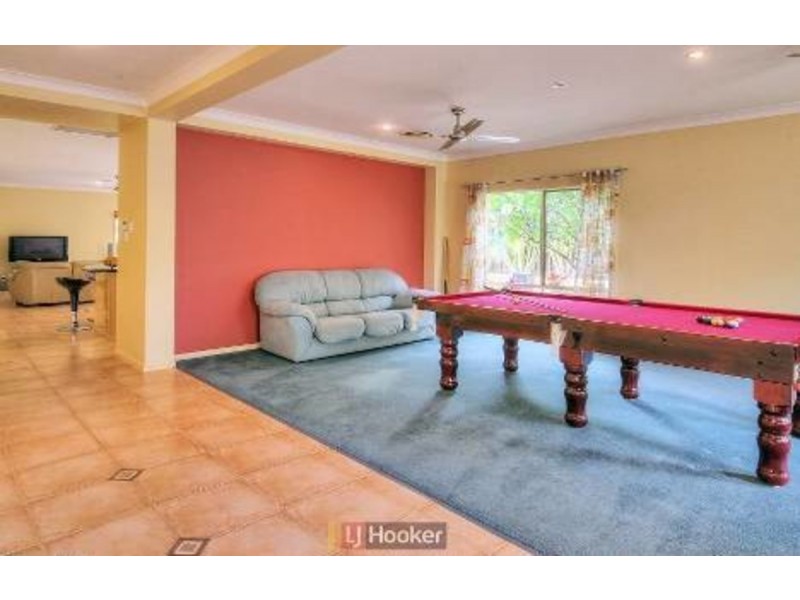 56 Wallum Drive, Parkinson QLD 4115