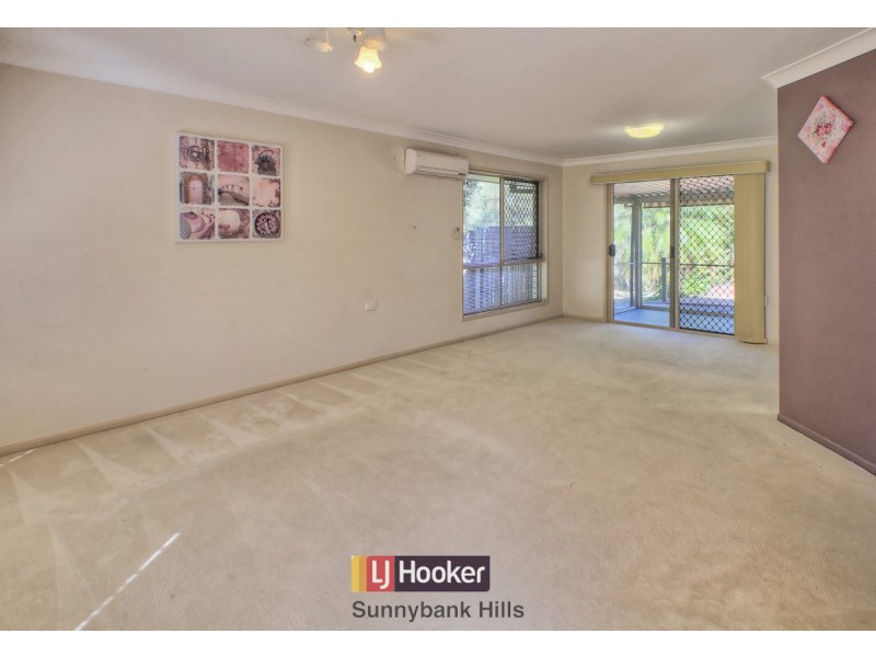 110 Lancaster Circuit, Stretton QLD 4116