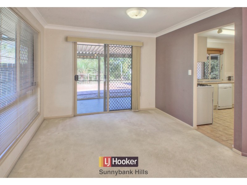 110 Lancaster Circuit, Stretton QLD 4116