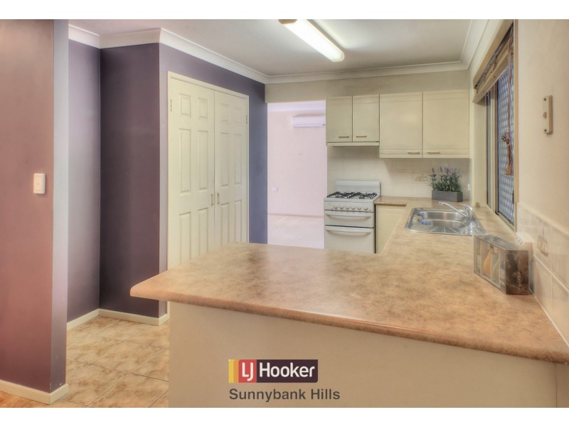 110 Lancaster Circuit, Stretton QLD 4116