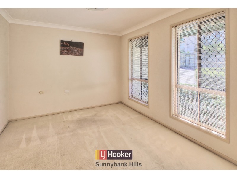 110 Lancaster Circuit, Stretton QLD 4116