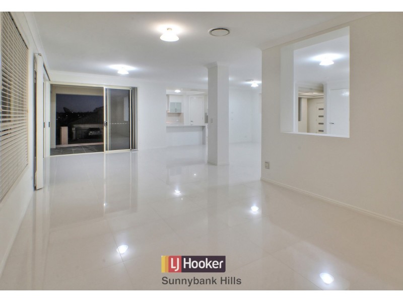 43 Birchwood Place, Stretton QLD 4116