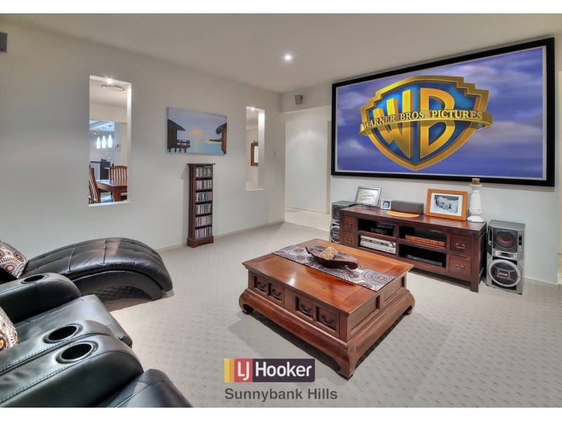 17 Nungatta Court, Parkinson QLD 4115