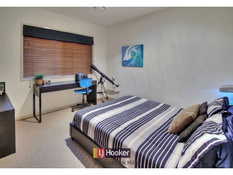 17 Nungatta Court, Parkinson QLD 4115