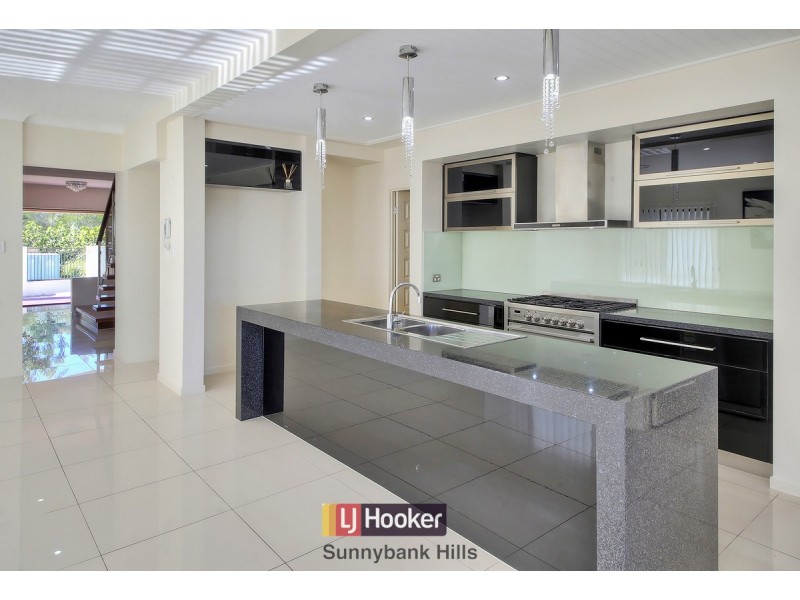 16 Peachtree Place, Stretton QLD 4116