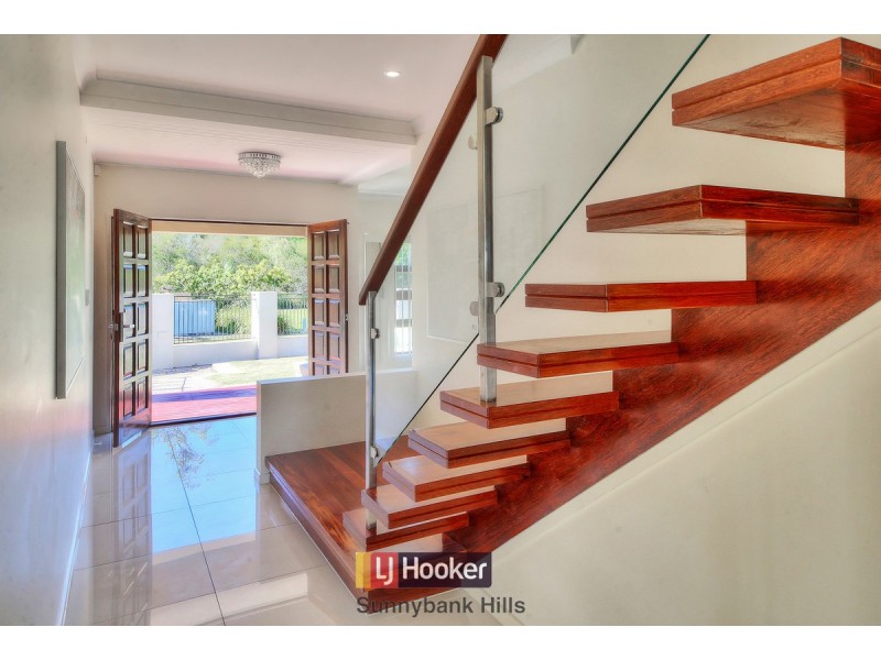 16 Peachtree Place, Stretton QLD 4116