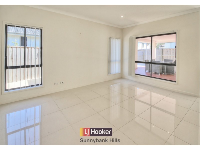 16 Peachtree Place, Stretton QLD 4116