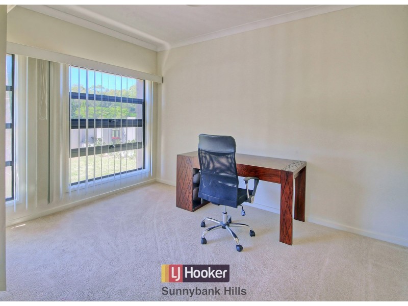 16 Peachtree Place, Stretton QLD 4116