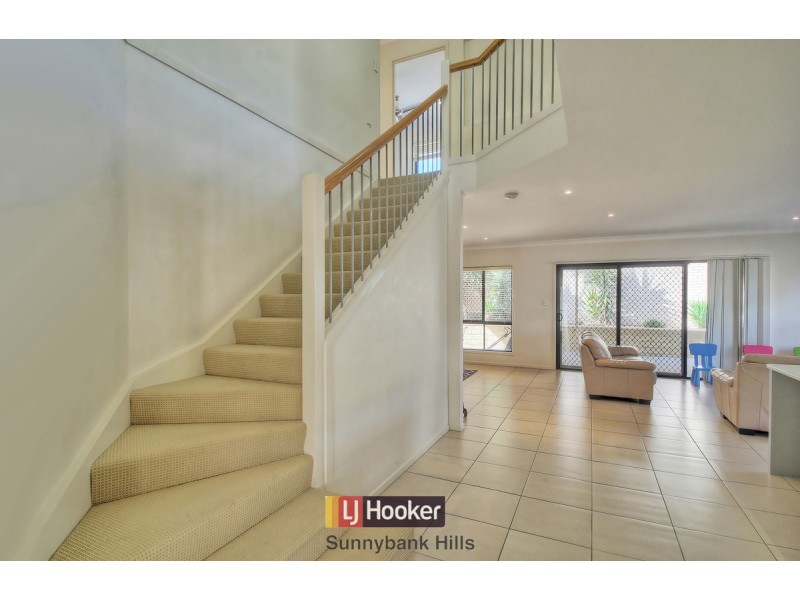 3 Sovereign Close, Wishart QLD 4122