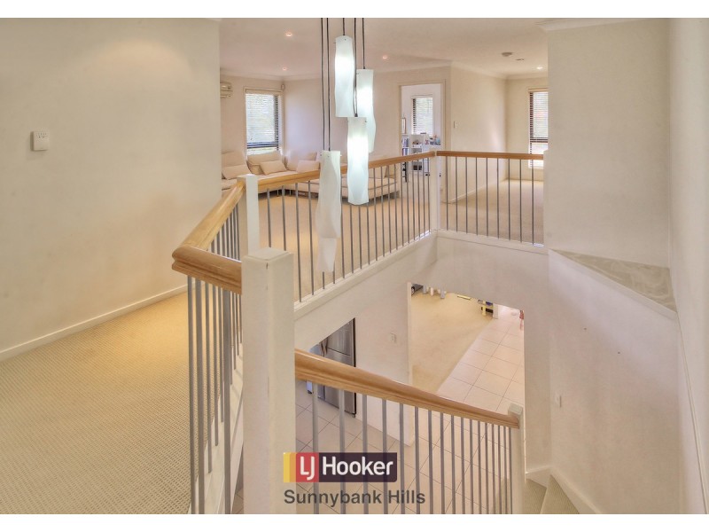 3 Sovereign Close, Wishart QLD 4122