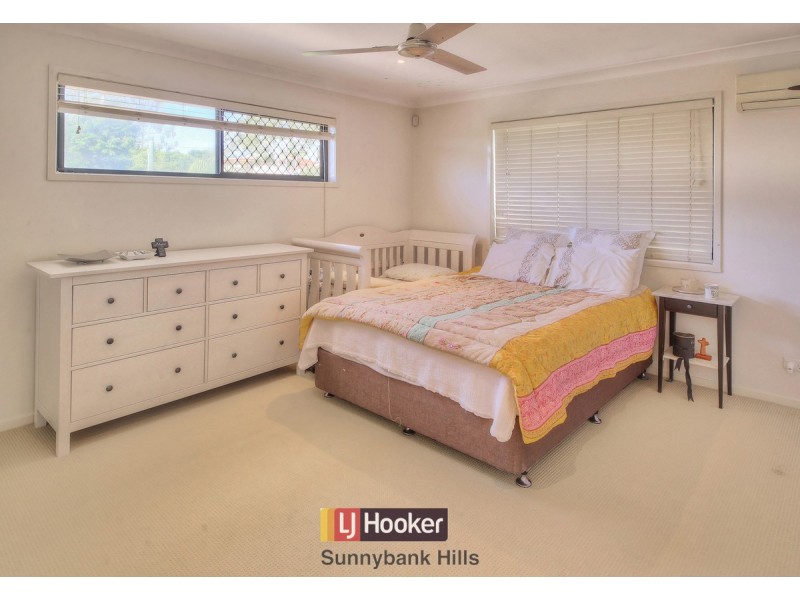 3 Sovereign Close, Wishart QLD 4122