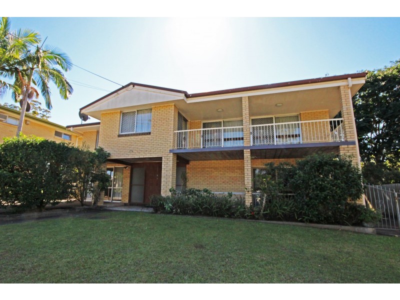 256 Broadwater Road, Mansfield QLD 4122