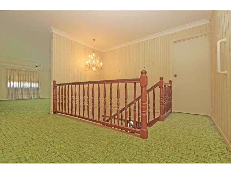 256 Broadwater Road, Mansfield QLD 4122