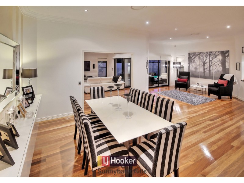 15 Eaton Place, Wishart QLD 4122