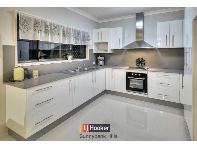 22 Snowberry Street, Sunnybank Hills QLD 4109