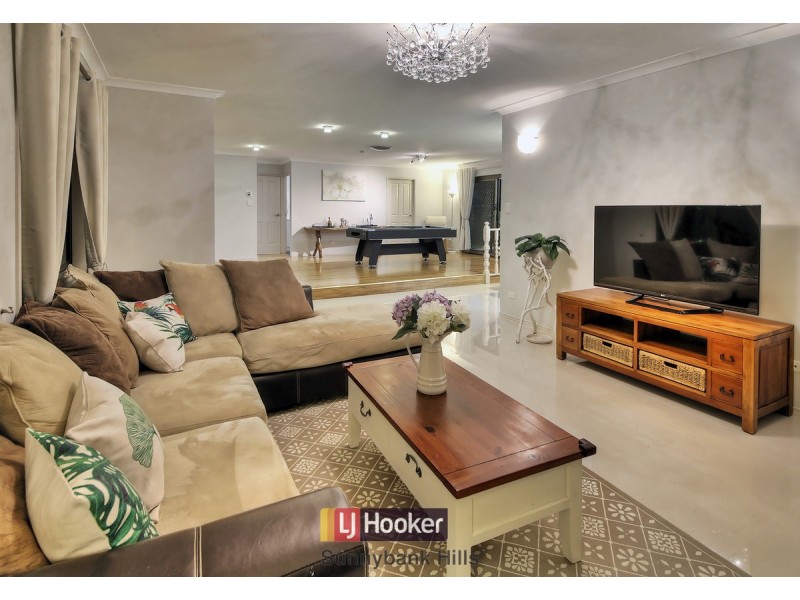 22 Snowberry Street, Sunnybank Hills QLD 4109