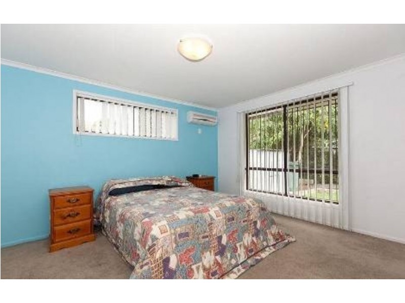 343 Winstanley Street, Carindale QLD 4152