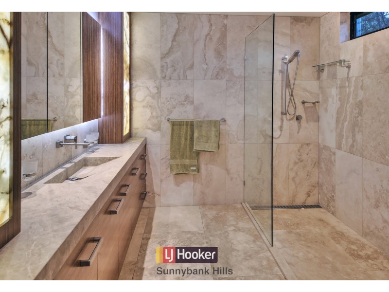 62 Janda Street, Robertson QLD 4109